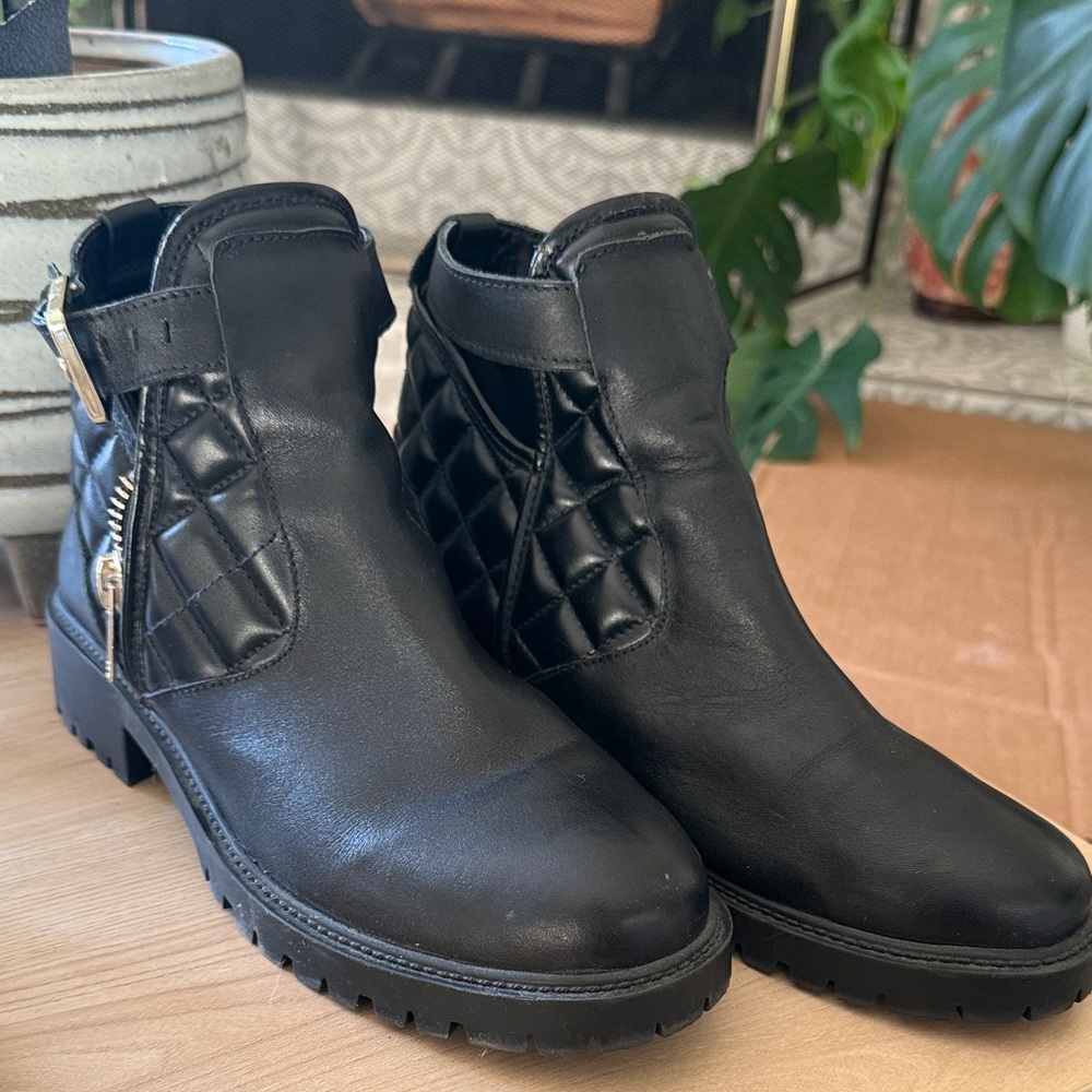 Zara Black Quilted Ankle Booties